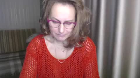 Snapshot of lauraoven1 chatting on 10, 1, 2025 Lauraoven1 online show from 10, 1, 2025
