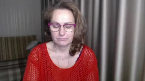 Snapshot of lauraoven1 chatting on 10, 1, 2025 Lauraoven1 online show from 10, 1, 2025