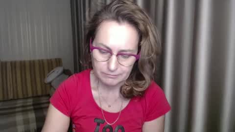 Snapshot of lauraoven1 chatting on 12, 1, 2025 Lauraoven1 online show from 12, 1, 2025