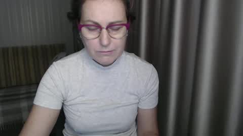 Snapshot of lauraoven1 chatting on 13, 1, 2025 Lauraoven1 online show from 13, 1, 2025