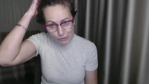 Snapshot of lauraoven1 chatting on 13, 1, 2025 Lauraoven1 online show from 13, 1, 2025