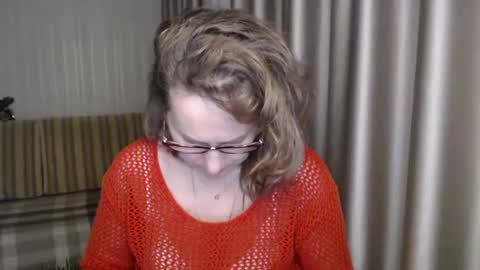 Snapshot of lauraoven1 chatting on 22, 1, 2025 Lauraoven1 online show from 22, 1, 2025