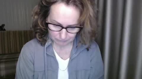 Snapshot of lauraoven1 chatting on 5, 2, 2025 Lauraoven1 online show from 5, 2, 2025