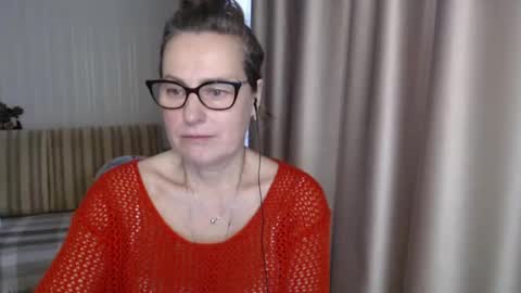 Snapshot of lauraoven1 chatting on 10, 2, 2025 Lauraoven1 online show from 10, 2, 2025