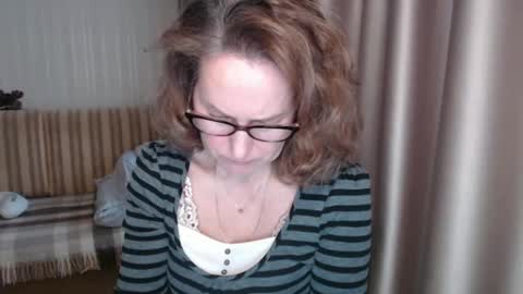 Snapshot of lauraoven1 chatting on 12, 2, 2025 Lauraoven1 online show from 12, 2, 2025