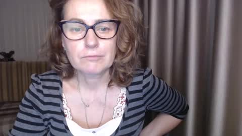 Snapshot of lauraoven1 chatting on 12, 2, 2025 Lauraoven1 online show from 12, 2, 2025