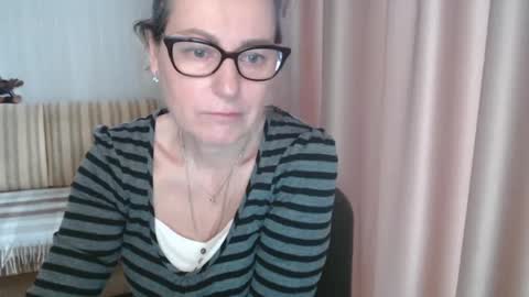 Snapshot of lauraoven1 chatting on 19, 2, 2025 Lauraoven1 online show from 19, 2, 2025