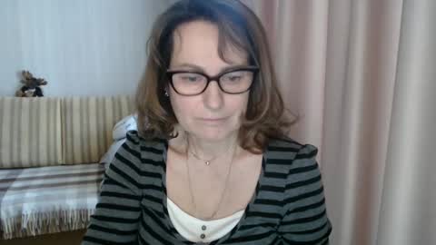 Snapshot of lauraoven1 chatting on 21, 2, 2025 Lauraoven1 online show from 21, 2, 2025