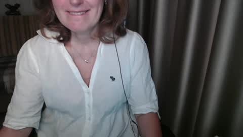 Snapshot of lauraoven1 chatting on 6, 3, 2025 Lauraoven1 online show from 6, 3, 2025