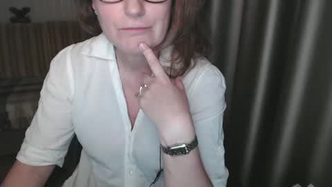 Snapshot of lauraoven1 chatting on 7, 3, 2025 Lauraoven1 online show from 7, 3, 2025