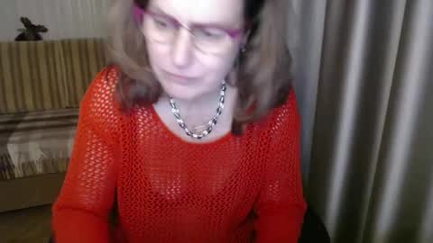 Snapshot of lauraoven1 chatting on 11, 3, 2025 Lauraoven1 online show from 11, 3, 2025