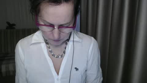 Snapshot of lauraoven1 chatting on 12, 3, 2025 Lauraoven1 online show from 12, 3, 2025