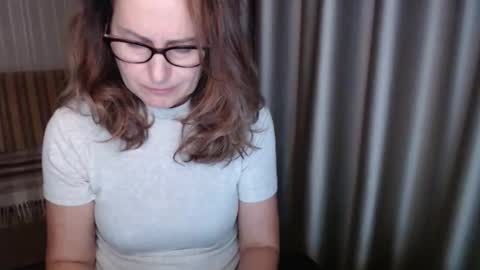 Lauraoven1 online show from 16, 11, 2025