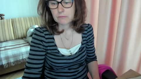 Snapshot of lauraoven1 chatting on 3, 5, 2026 Lauraoven1 online show from 3, 5, 2026