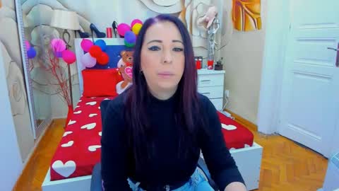 Laura online show from 11, 2, 2025