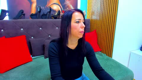 Laura online show from 13, 5, 2026