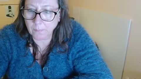 Snapshot of laureanne50 chatting on 10, 12, 2024 laureanne online show from 10, 12, 2024