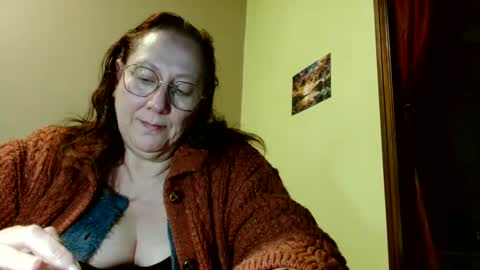 Snapshot of laureanne50 chatting on 17, 1, 2025 laureanne online show from 17, 1, 2025