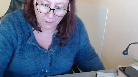 Snapshot of laureanne50 chatting on 6, 2, 2025 laureanne online show from 6, 2, 2025