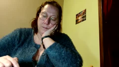 Snapshot of laureanne50 chatting on 10, 2, 2025 laureanne online show from 10, 2, 2025