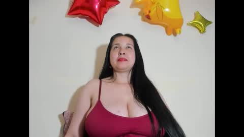Snapshot of laureen777 chatting on 15, 2, 2025 laureen777 online show from 15, 2, 2025