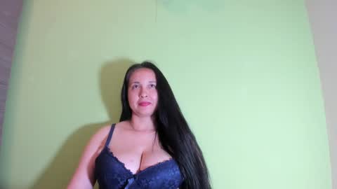 Snapshot of laureen777 chatting on 11, 3, 2025 laureen777 online show from 11, 3, 2025
