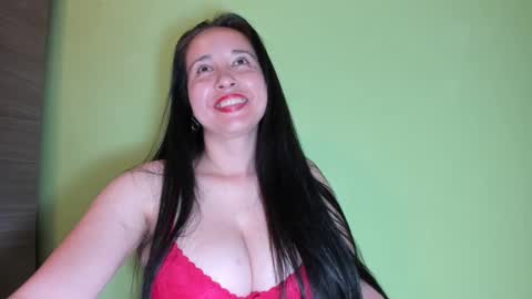 Snapshot of laureen777 chatting on 11, 3, 2025 laureen777 online show from 11, 3, 2025