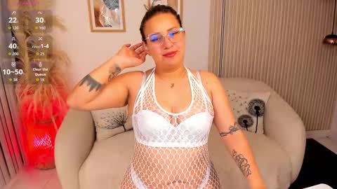 Snapshot of laureen_se chatting on 5, 2, 2026 laureen_se online show from 5, 2, 2026