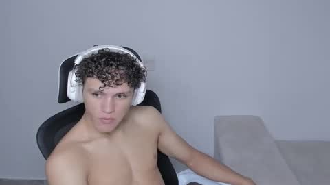 Laureent online show from 15, 9, 2025