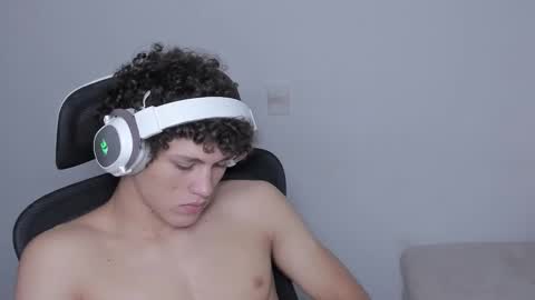 Laureent online show from 11, 10, 2025