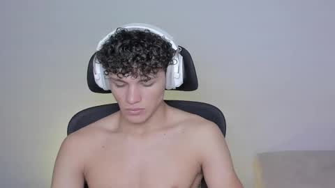 Laureent online show from 14, 10, 2025