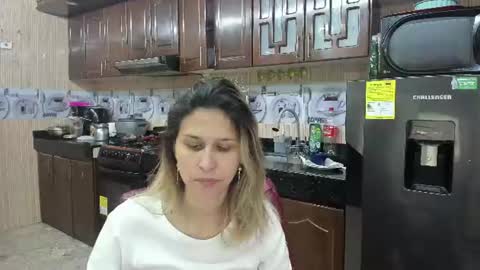 Snapshot of lauren_ashlee chatting on 3, 8, 2026 Lauren Independent model online show from 3, 8, 2026