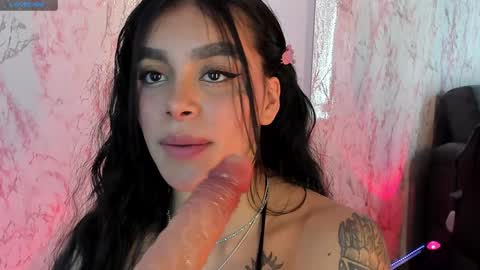 Snapshot of lauren_camila1 chatting on 30, 1, 2025 Lau online show from 30, 1, 2025