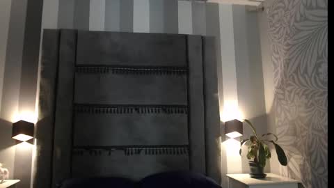 lauren_smiht online show from 24, 1, 2025