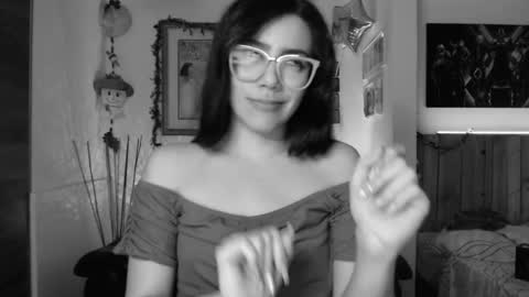 Snapshot of lauren_sweet7 chatting on 12, 12, 2024 Lauren online show from 12, 12, 2024