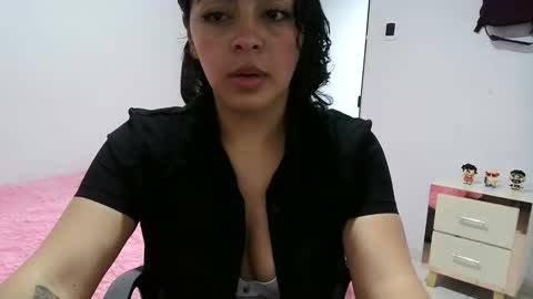 laurenhot94 online show from 18, 1, 2026