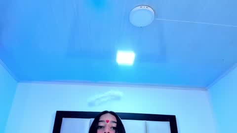 Lauren Hu online show from 3, 2, 2025