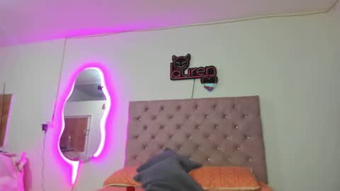 laurenlaine online show from 23, 2, 2025