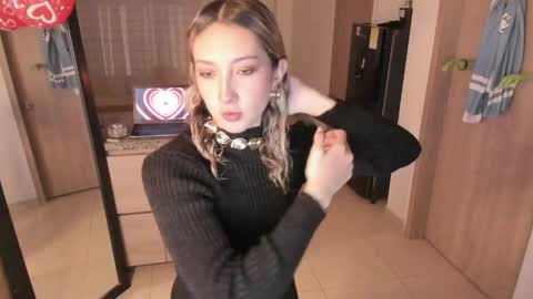 Snapshot of laurenn_111 chatting on 12, 5, 2026 laurenn_111 online show from 12, 5, 2026