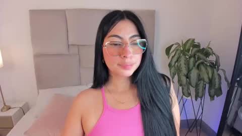 Snapshot of laurenn_smitth chatting on 23, 9, 2025 laurenn_smitth online show from 23, 9, 2025