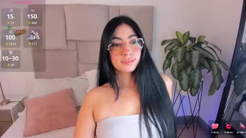 Snapshot of laurenn_smitth chatting on 2, 10, 2025 laurenn_smitth online show from 2, 10, 2025