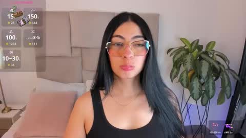 Snapshot of laurenn_smitth chatting on 6, 10, 2025 laurenn_smitth online show from 6, 10, 2025