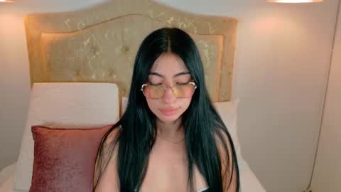 Snapshot of laurenn_smitth chatting on 22, 10, 2025 laurenn_smitth online show from 22, 10, 2025