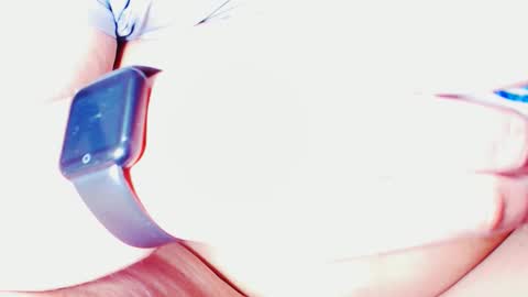 Snapshot of laurennaughtyy chatting on 26, 12, 2024 laura online show from 26, 12, 2024