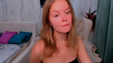 Snapshot of laurennhill chatting on 17, 9, 2025 laurennhill online show from 17, 9, 2025