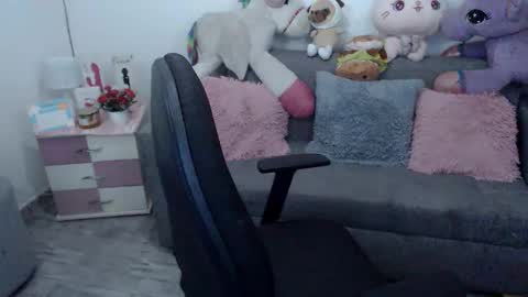 Laura online show from 11, 12, 2024