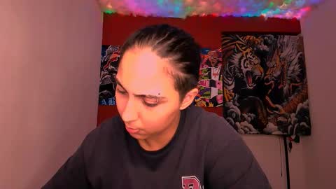 Laurent online show from 9, 10, 2025