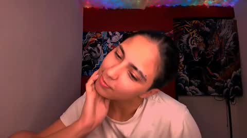 Laurent online show from 10, 10, 2025