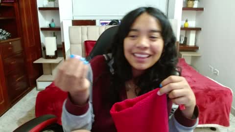 laurent online show from 21, 1, 2025