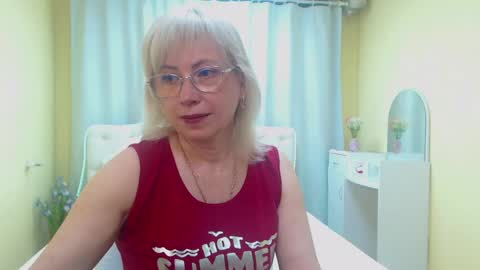 Snapshot of laurenwishy chatting on 25, 5, 2026 Lauren online show from 25, 5, 2026